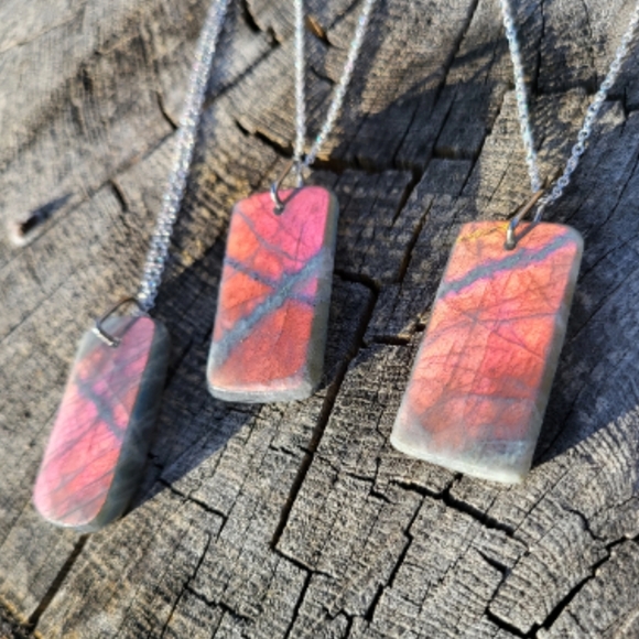 Pink Labradorite Necklace / A+ Mermaid flash / Labradorite Necklace / Purple - Picture 1 of 2